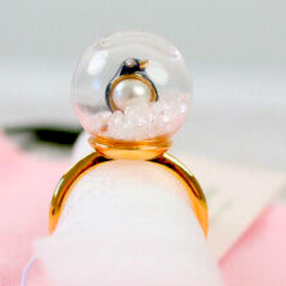 New Kate Spade arctic friends penguin snow globe ring - Picture 3 of 9